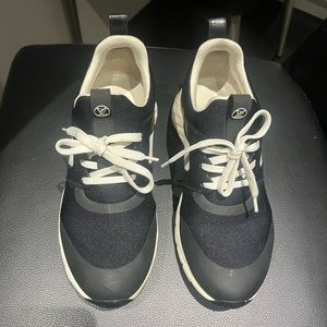 Lv women’s runners